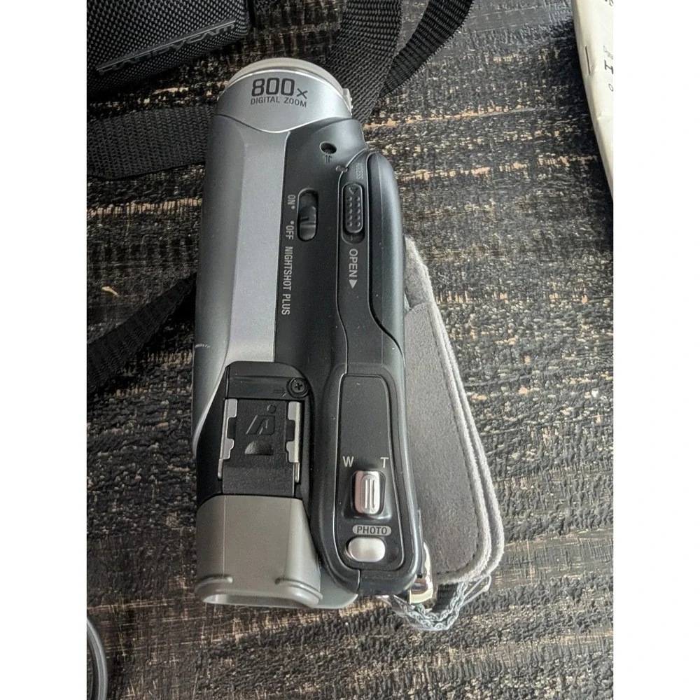 Sony DCR-DVD92E Handycam DVD Camcorder Digital Video DVD-R/RW DVD+RW Nightshot